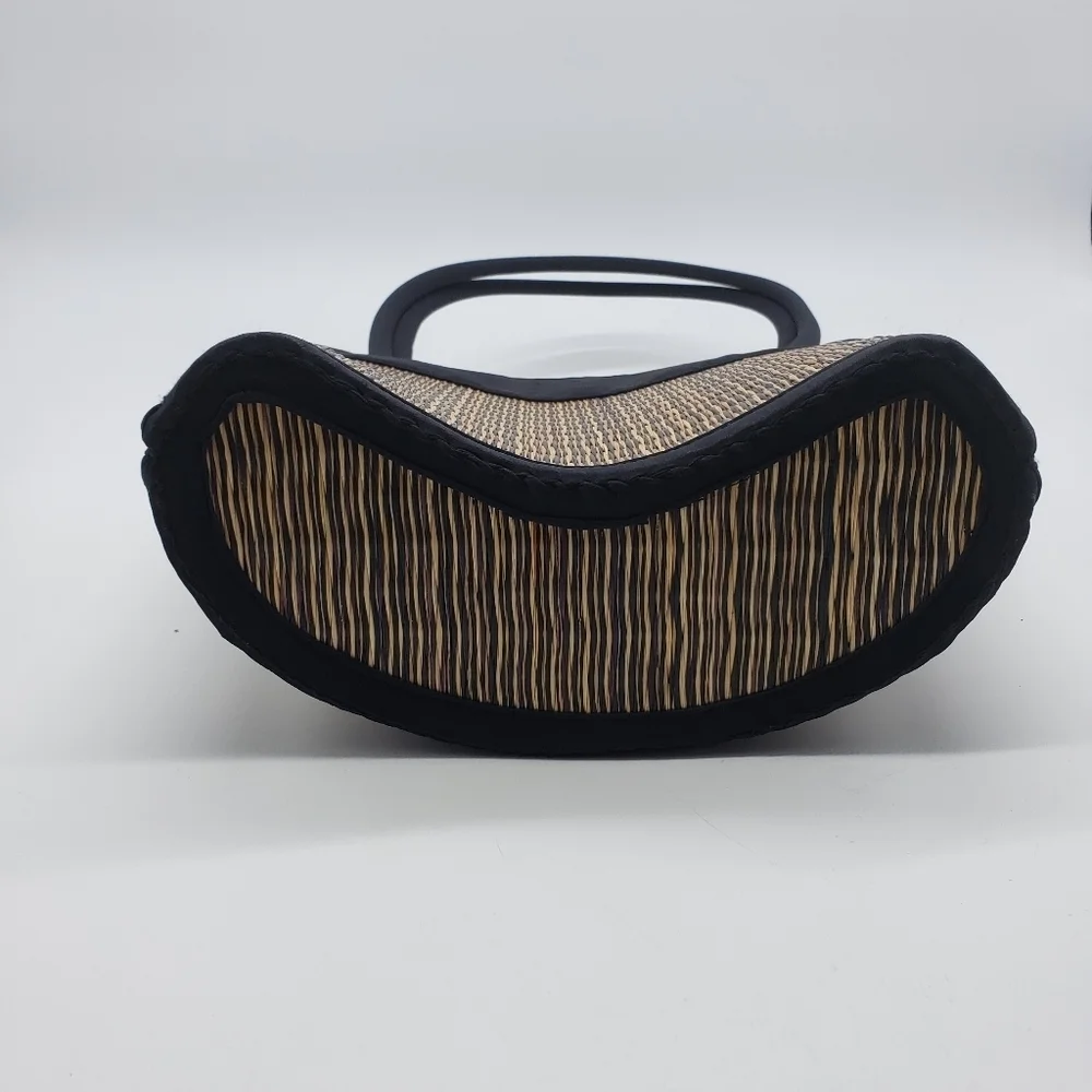 Baskets of Cambodia purse bag Women OS Black Tan Petite Curve Avi Black Striated